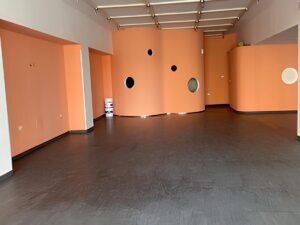 Locale in affitto in viale Sant'Avendrace