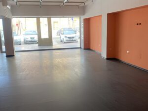 Locale in affitto in viale Sant'Avendrace