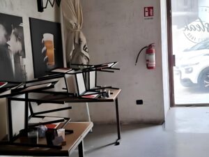 Locale in via Sardegna (angolo via Porcile)- Cagliari